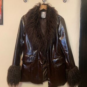 Brown Leather Jacket with Fur Trim and Classic Design